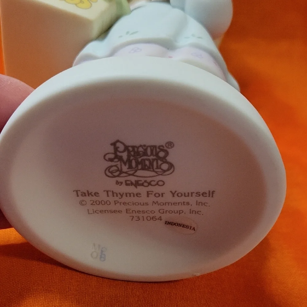 Precious Moments Figurine Take Thyme For Yourself Herbs Hat - Picture 3 of 5